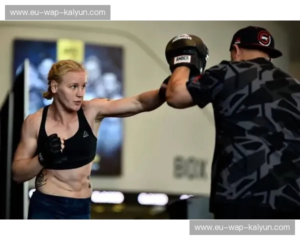 她们的锋芒：综合格斗女队的崛起